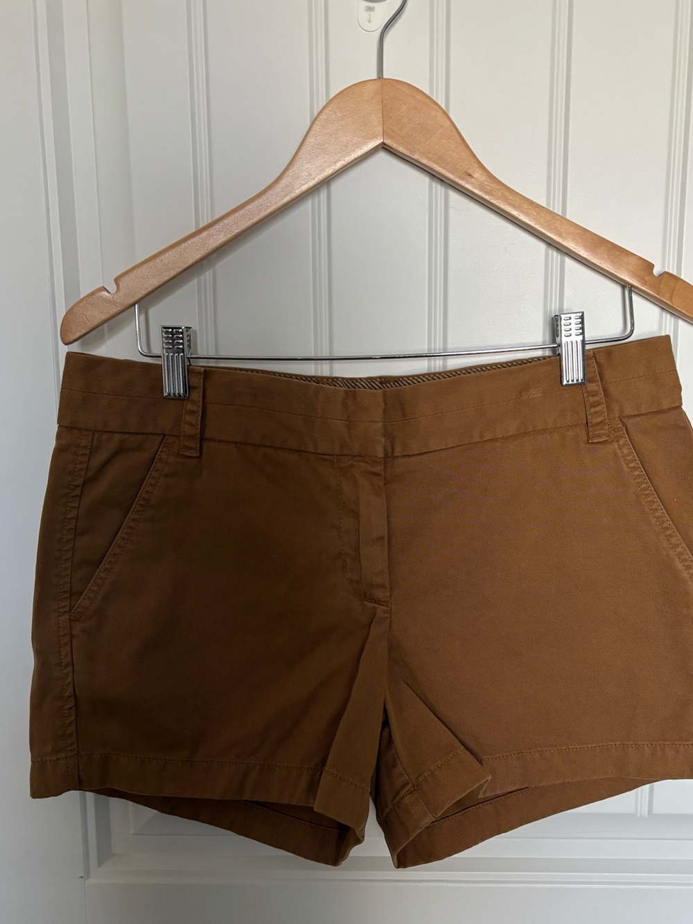 NWOT. J Crew chino short